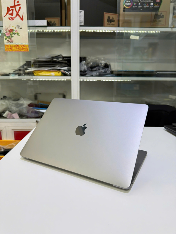 MacBook Air M1 2020