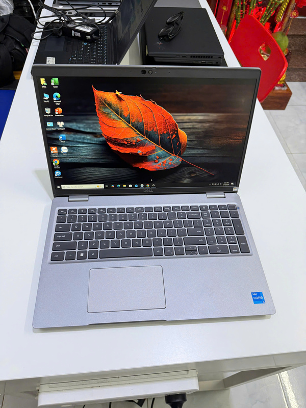 Dell Precision 3561