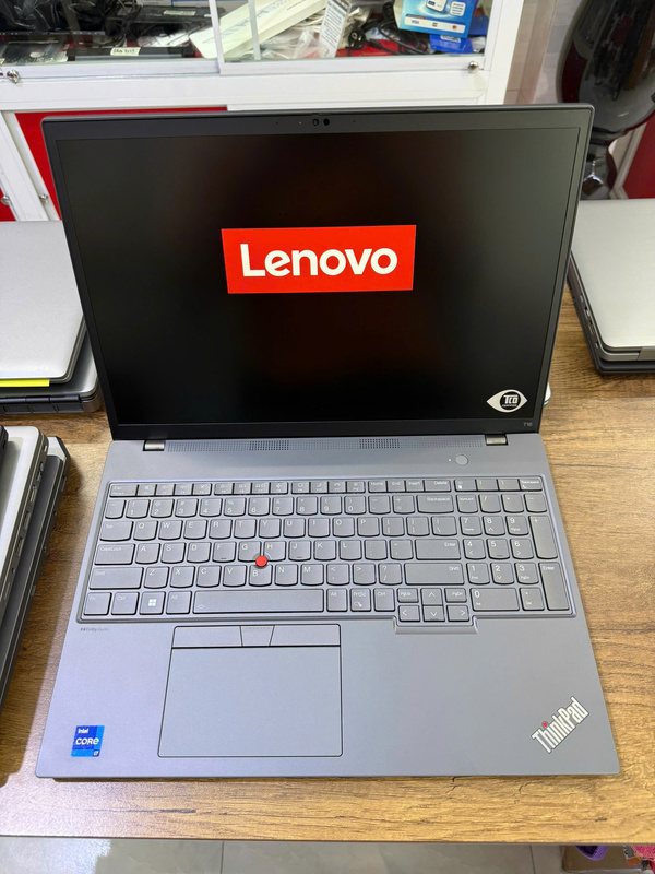 Lenovo Thinkpad T16 Gen 2