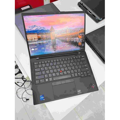 Lenovo Thinkpad X1 Carbon Gen 10 ( Like New 99%)